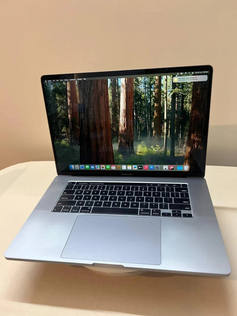 MacBook Pro 16" (2019) 512GB SSD / 16GB RAM