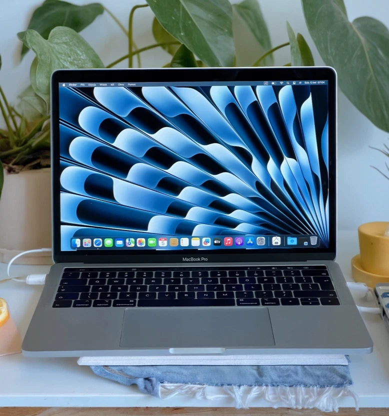 MacBook Pro 13" (2019) 1TB SSD / 16GB RAM