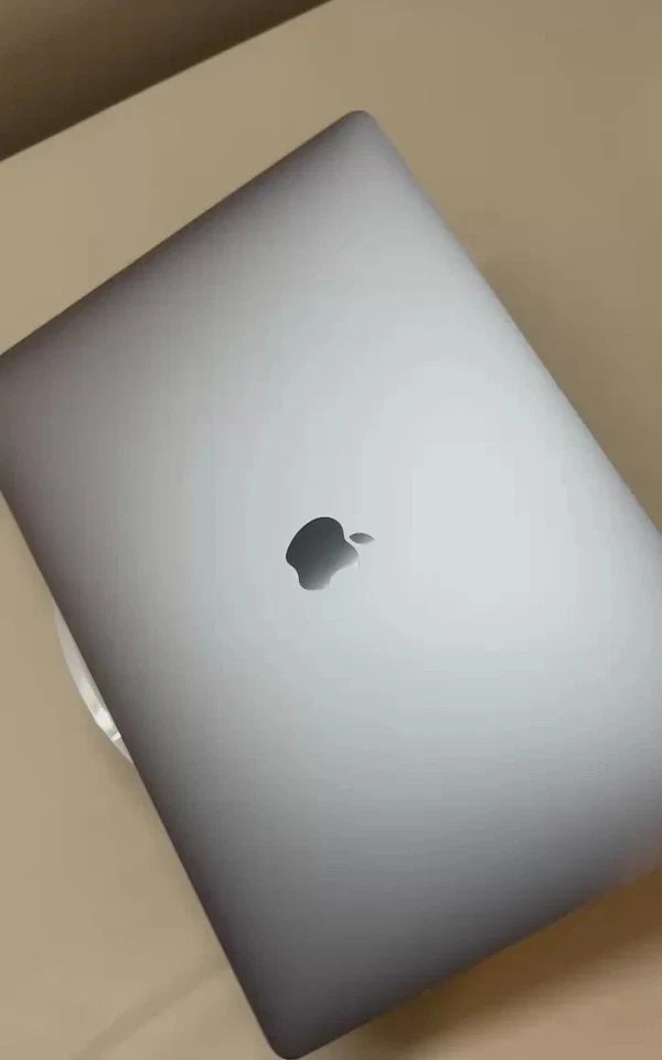 MacBook Pro 16" (2019) 512GB SSD / 16GB RAM