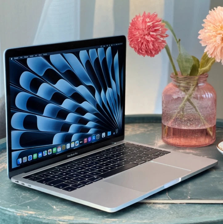 MacBook Pro 13" (2019) 1TB SSD / 16GB RAM