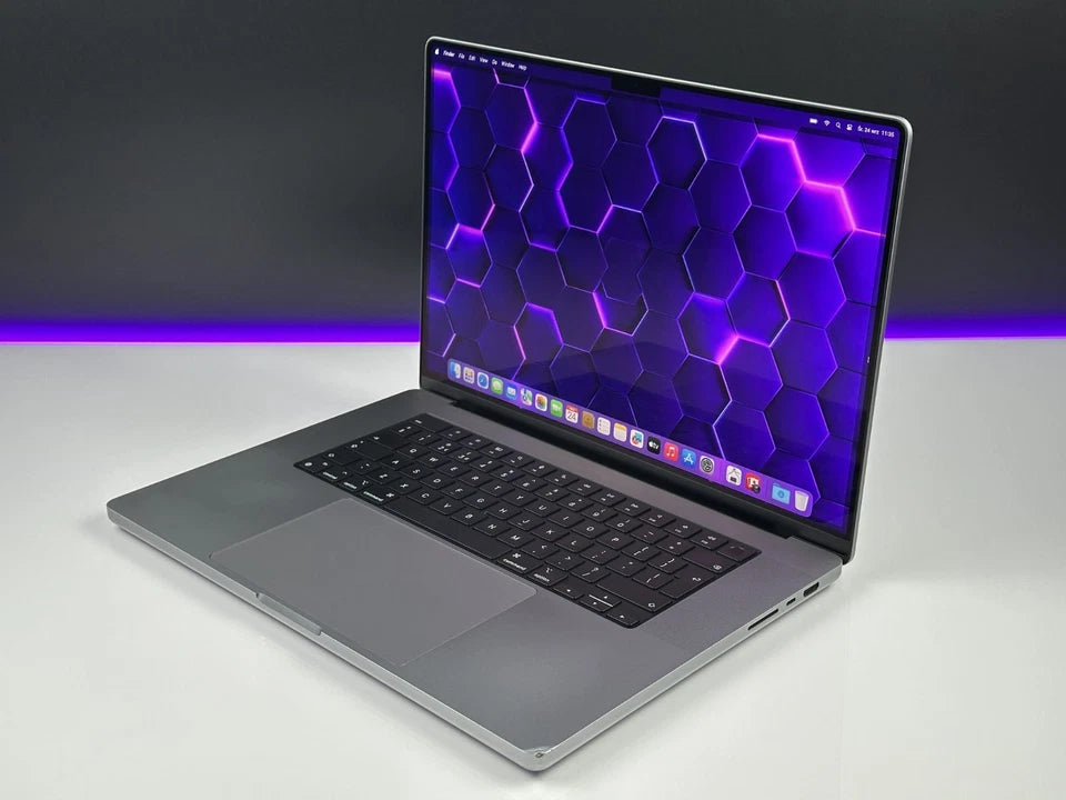 MacBook Pro 16" (2021) M1 Pro 512GB SSD / 16GB RAM