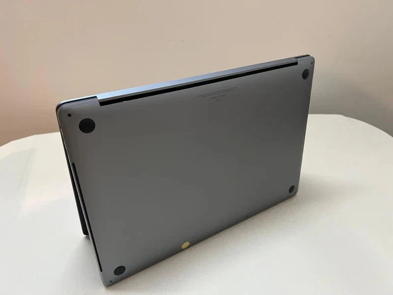 MacBook Pro 16" (2019) 512GB SSD / 16GB RAM