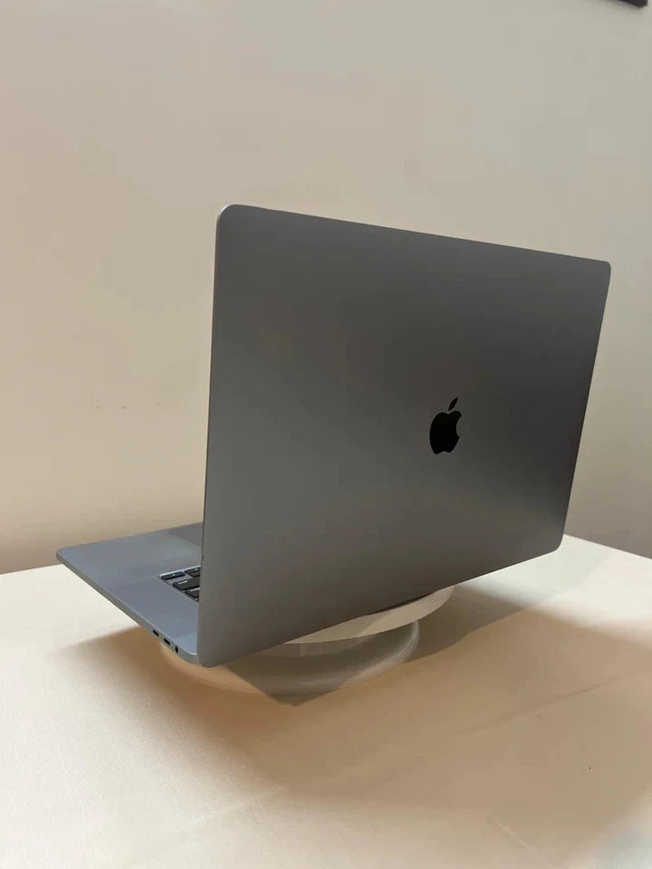 MacBook Pro 16" (2019) 512GB SSD / 16GB RAM