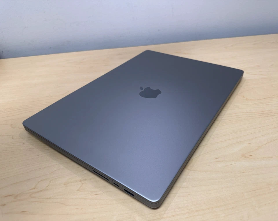 MacBook Pro 16" (2021) M1 Pro 512GB SSD / 16GB RAM