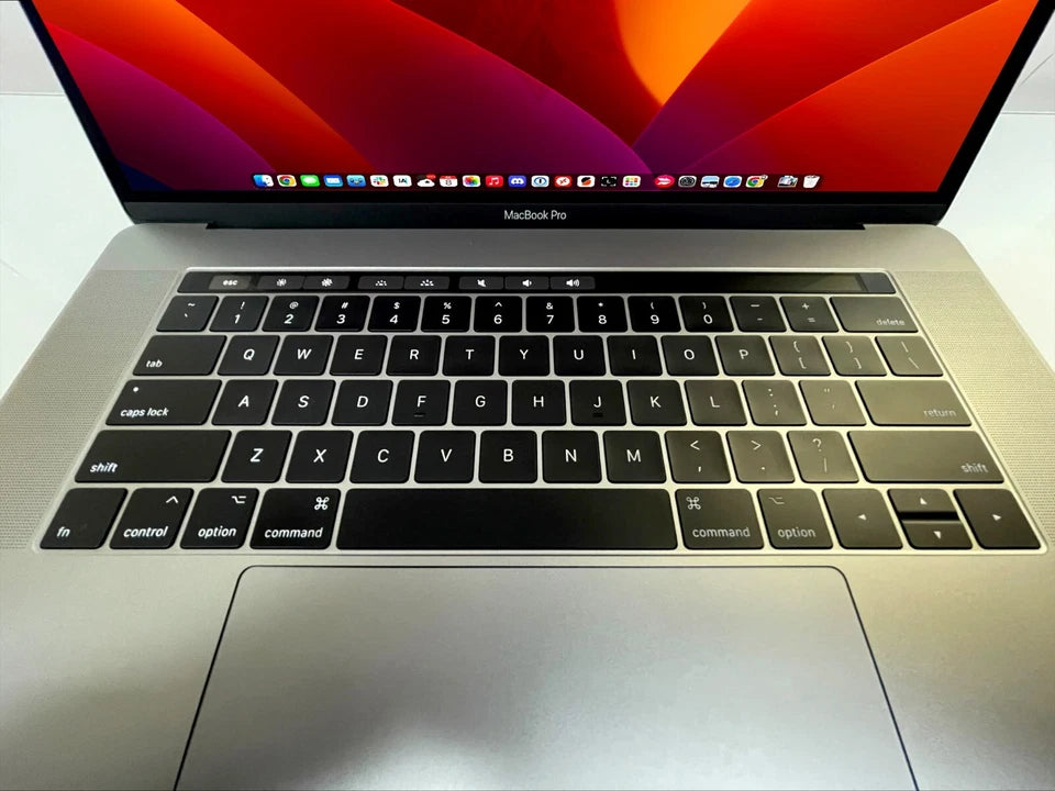 MacBook Pro 15" (2017) 512GB SSD / 16GB RAM