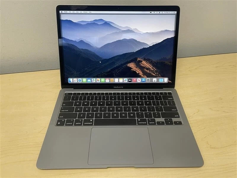 MacBook Air 13" (M1, 2020) 512GB SSD / 16GB RAM
